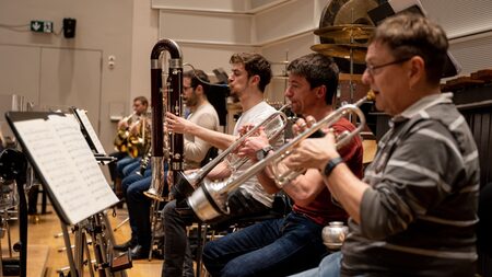Jean-Guihen Queyras und Duncan Ward bei der Orchesterprobe