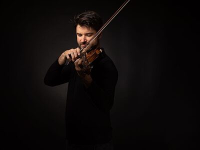 Bogdan Božović spielt Tschaikowsky